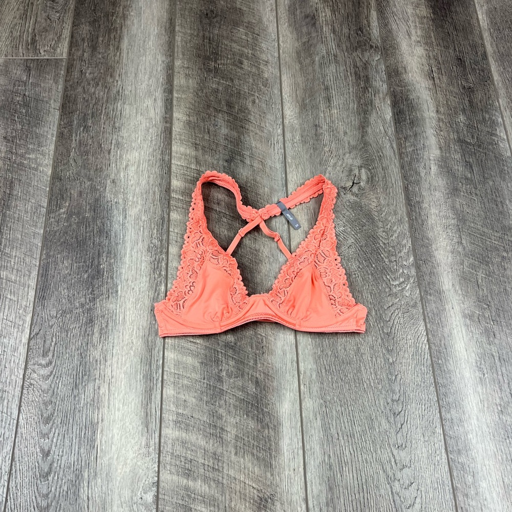 32B Aerie‎ Peach Lace Bralette